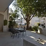 Amulic Apartamento
