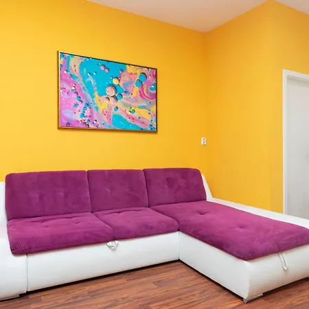 Amulic Apartamento