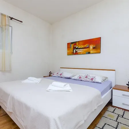 Amulic Apartman Duće