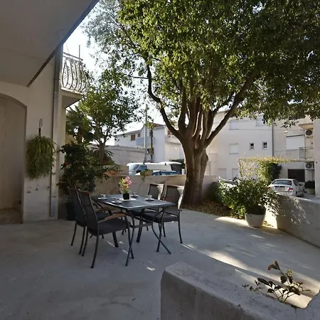 Amulic Apartman