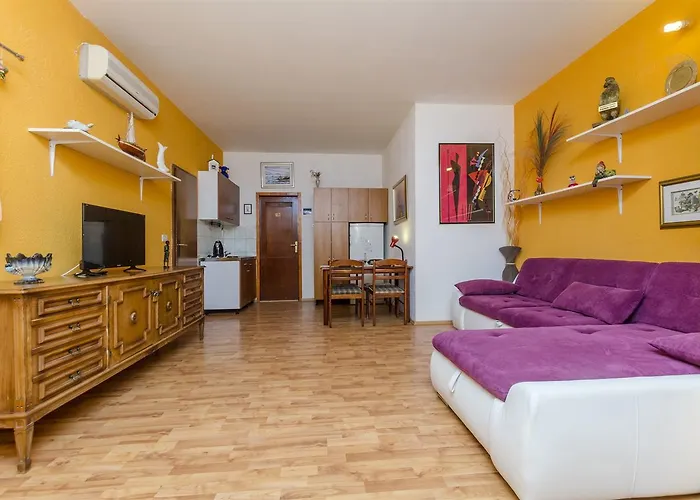 Apartament Amulic *